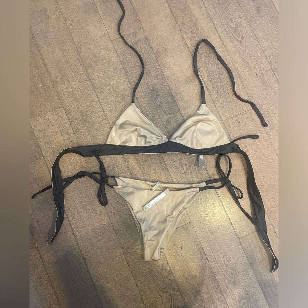 Gooseberry Intimates Seaside Glow Bikini Top and bottom new with tag